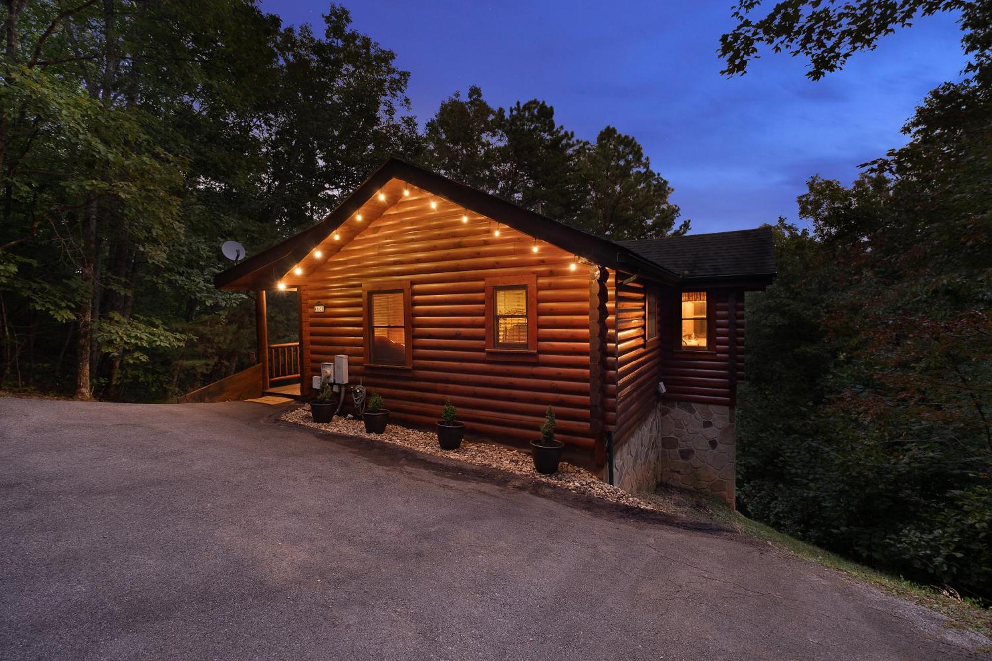 Private Smoky Mountain Luxury Log Home With 2 Fireplaces, Hot Tub & Community Pool Sevierville Zewnętrze zdjęcie