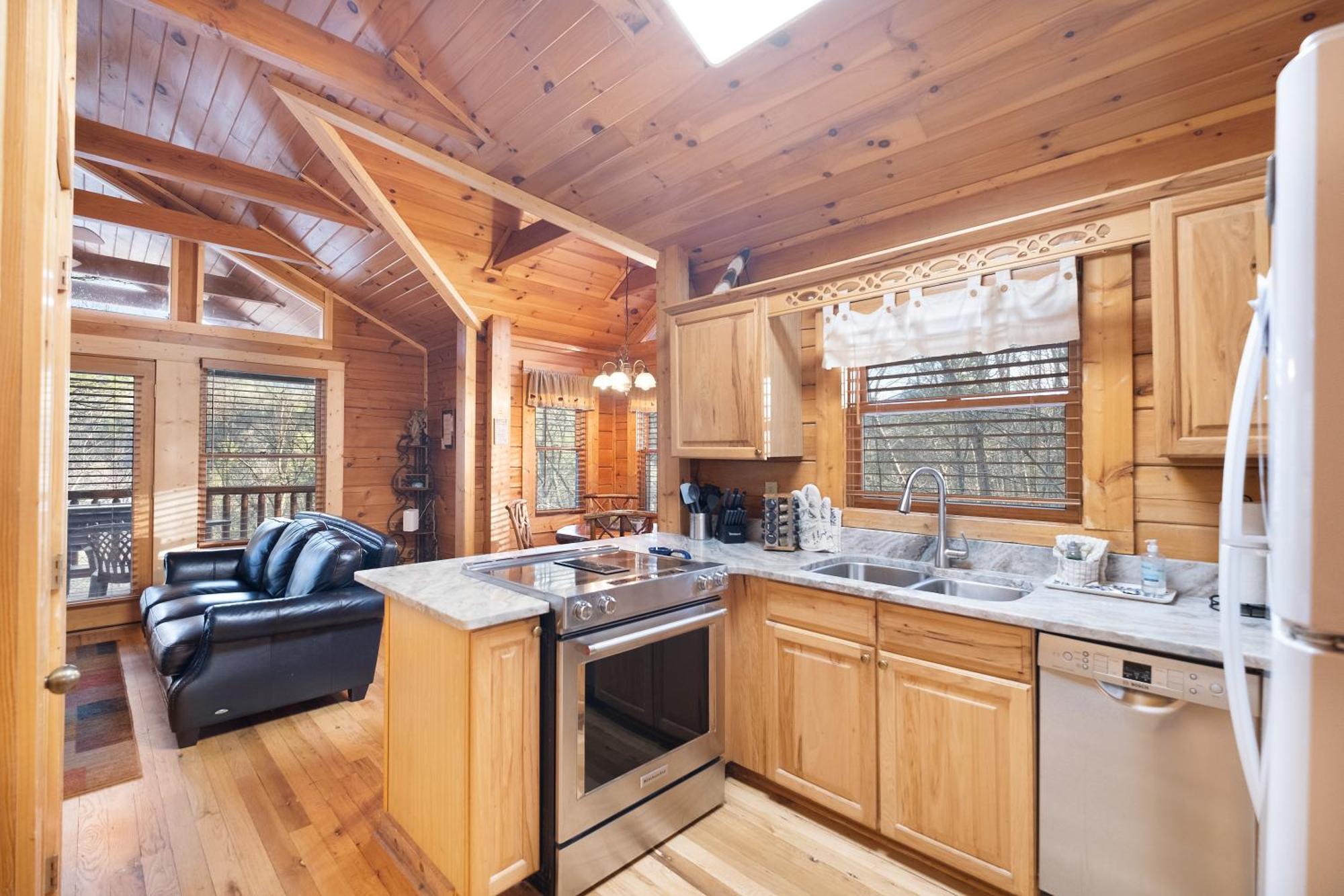 Private Smoky Mountain Luxury Log Home With 2 Fireplaces, Hot Tub & Community Pool Sevierville Zewnętrze zdjęcie