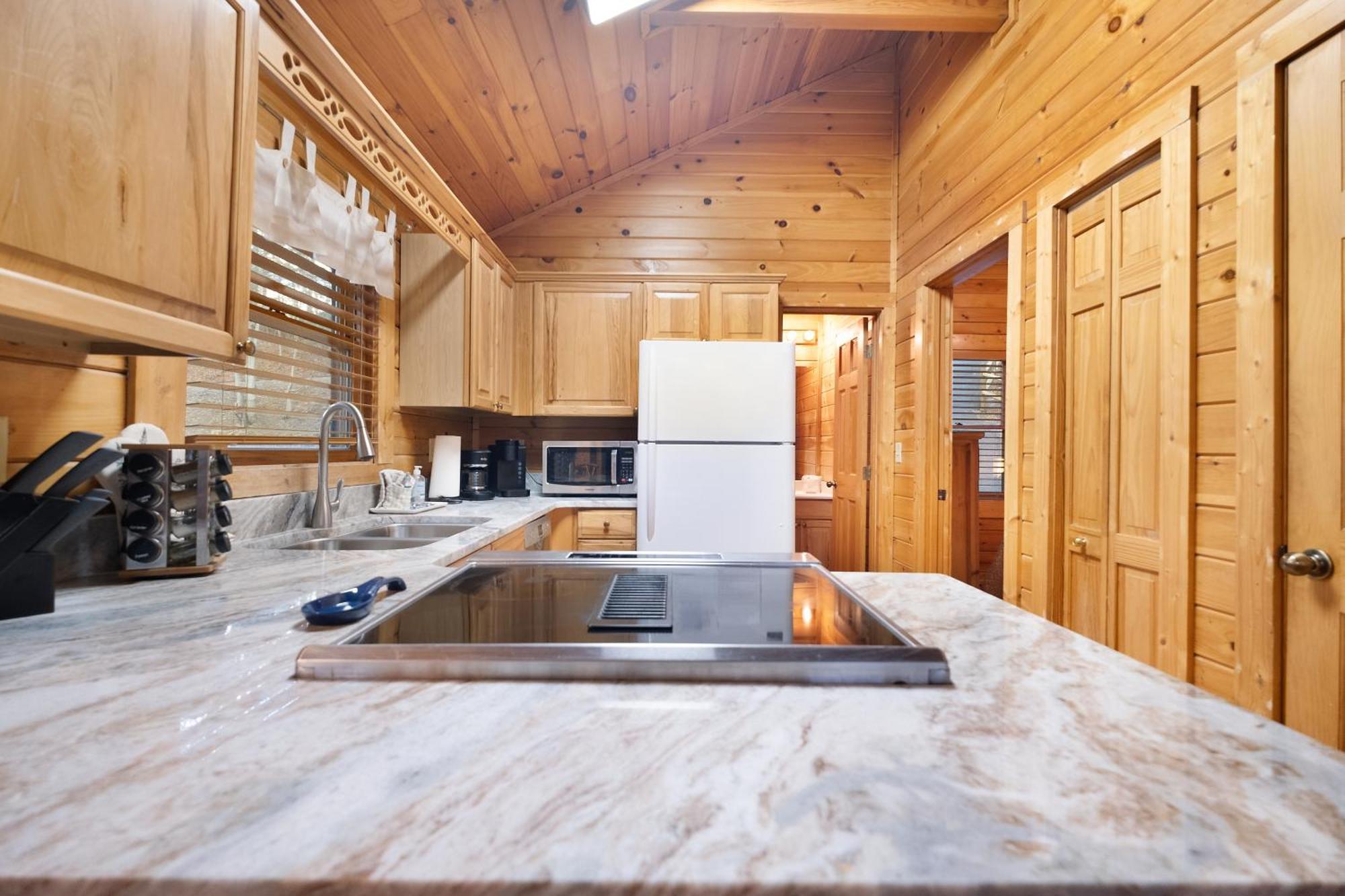 Private Smoky Mountain Luxury Log Home With 2 Fireplaces, Hot Tub & Community Pool Sevierville Zewnętrze zdjęcie